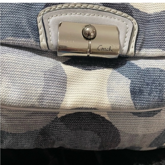 Coach Kristin Blue and Gray Geometric Shoulder Bag (rare) - Picture 4 of 6